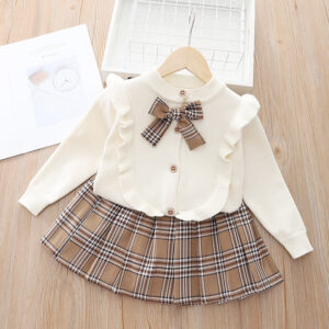 Girls' 2023 New Children's Spring Dress Fashionable Small Fragrance Knitted Plaid Pleated Skirt Two Piece Set South