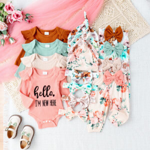 New autumn and winter girl's color pit stripe letter print long sleeved+long pants with hat four piece set